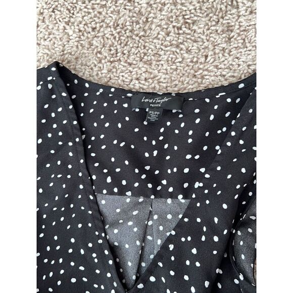 Lord and Taylor Petite polkadot a-line tank top v-neck XS - Picture 3 of 4